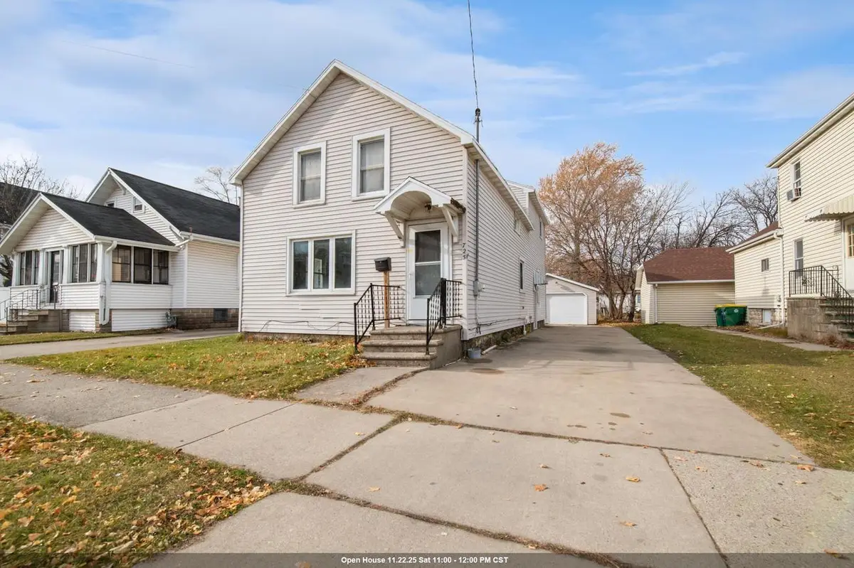 725 N IRWIN AVENUE, Green Bay, WI 54302 - Image #1