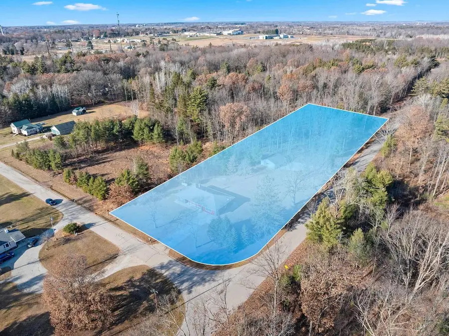 7106 GARBRECHT ROAD, Oconto Falls, WI 54154 - Image #2
