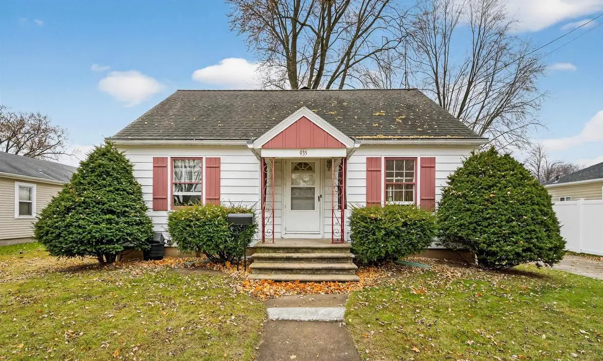 935 ROSCOE STREET, Green Bay, WI 54304 - Image #1