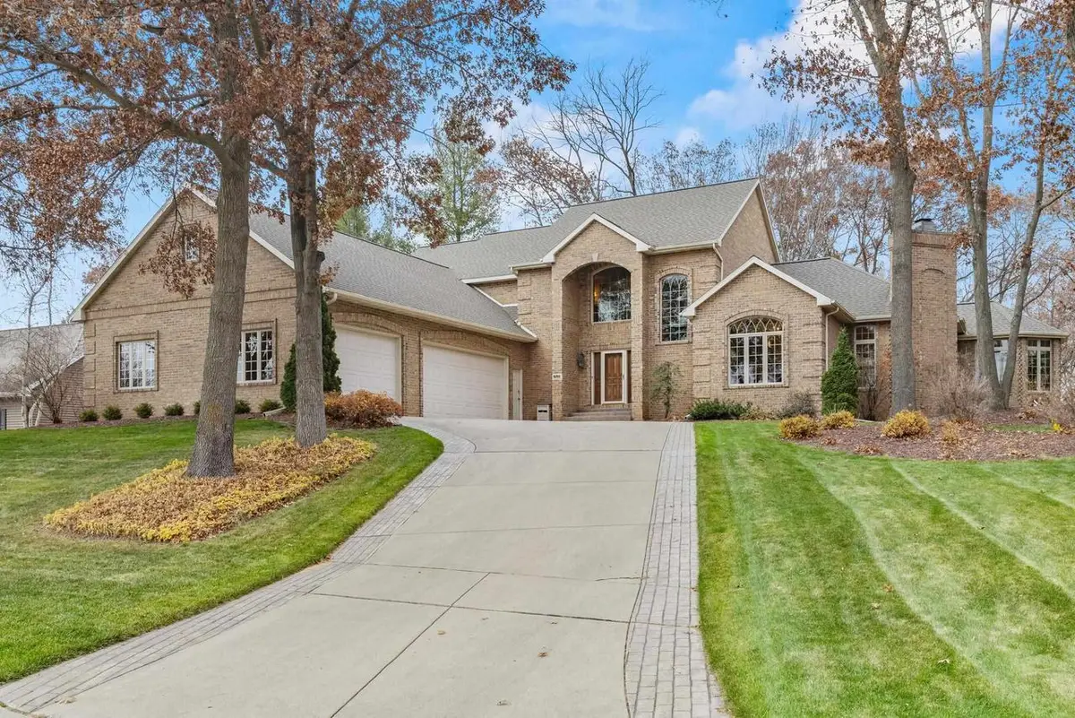 1935 E TELEMARK CIRCLE, Green Bay, WI 54313 - Image #1