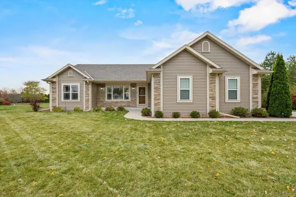 9124 N BRANDYBROOK TRAIL, Brown Deer, WI 53223