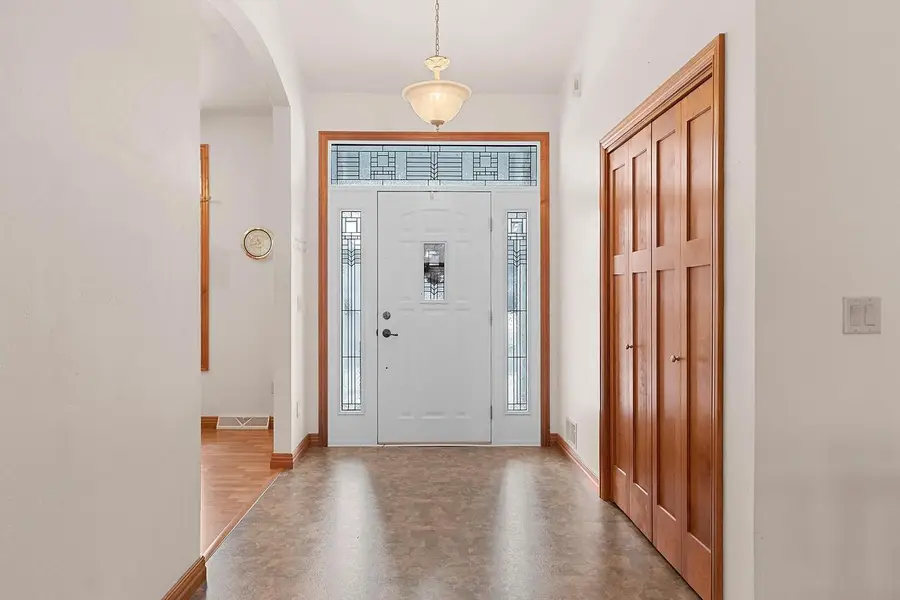 1226 TARA MARIE LANE, Green Bay, WI 54313 - Image #2