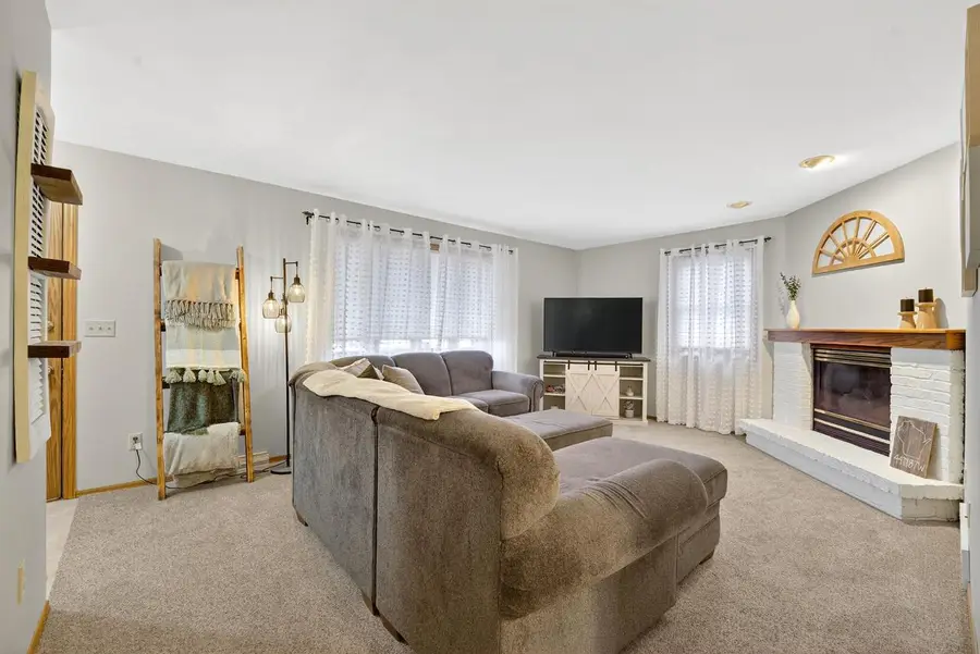 2008 CEIL STREET, Little Chute, WI 54140 - Image #2