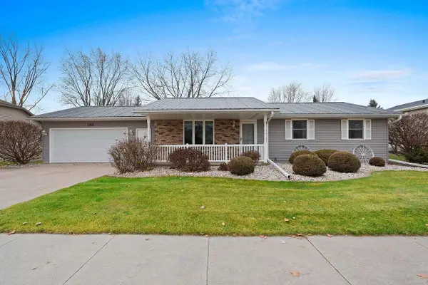 1901 ROOSEVELT STREET, Little Chute, WI 54140