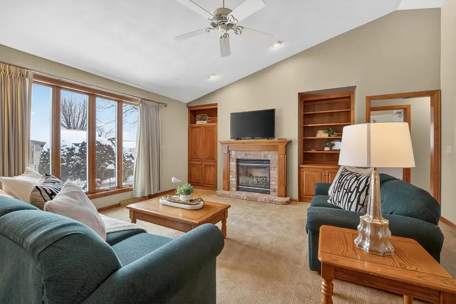 4307 N MARSHALL HEIGHTS AVENUE, Appleton, WI 54913 - Image #2