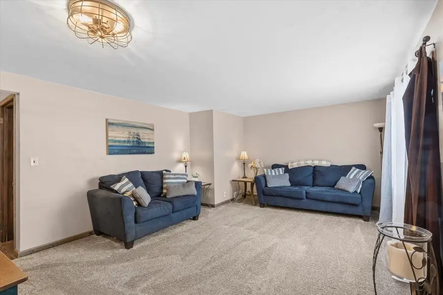 1021 ROYAL BOULEVARD, Green Bay, WI 54303 - Image #3