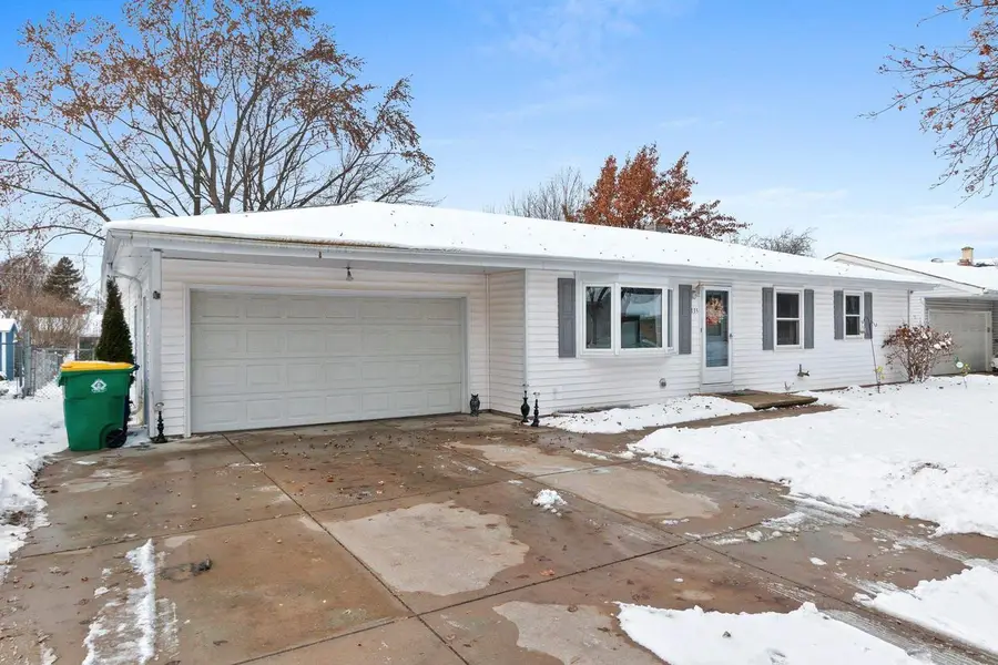 335 CONOVER DRIVE, Green Bay, WI 54303 - Image #2
