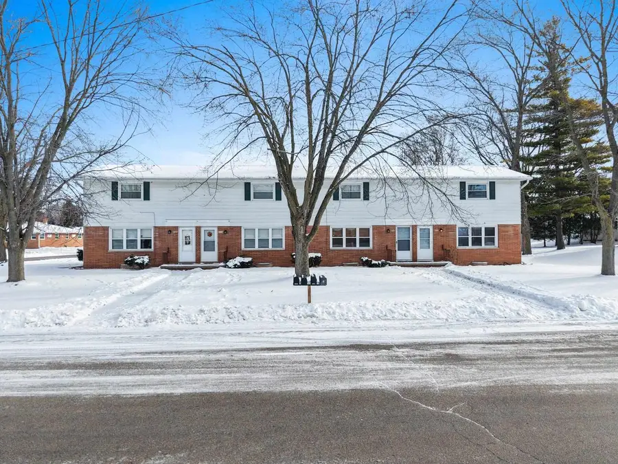 2111 CARSTENSEN LANE, Green Bay, WI 54304 - Image #2