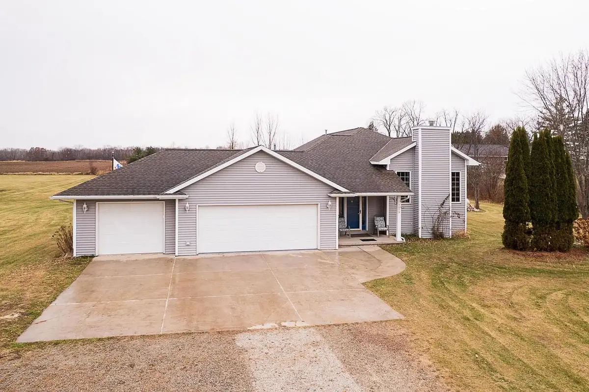 N7879 COUNTY ROAD U, Oneida, WI 54155 - Image #1