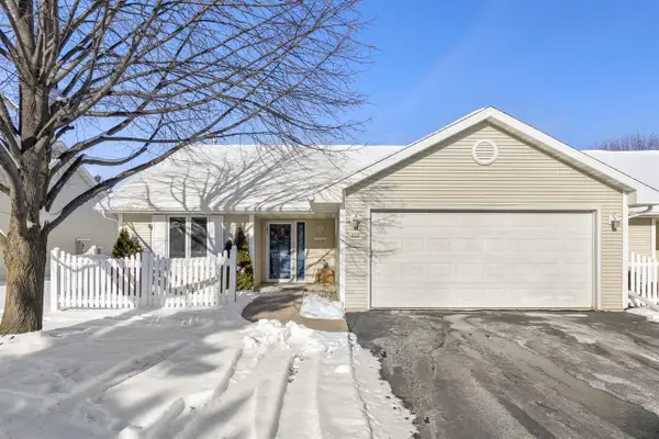 215 LAKE POINTE DRIVE, Oshkosh, WI 54904