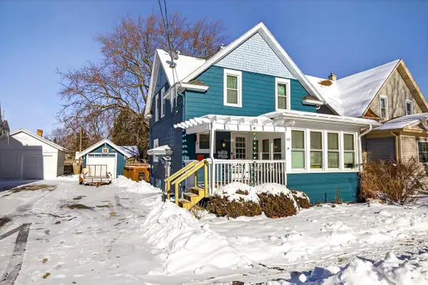 410 E LINCOLN AVENUE, Oshkosh, WI 54901