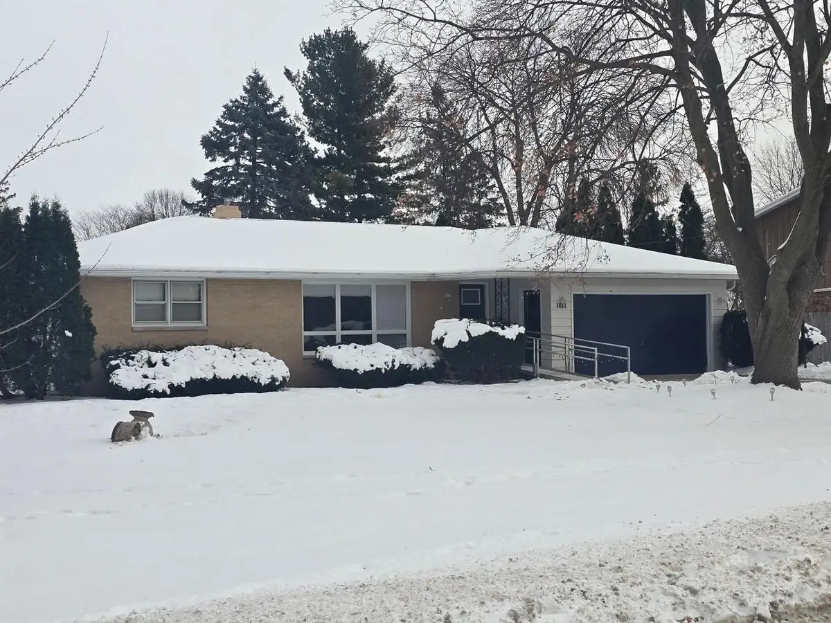 1011 ALPINE DRIVE, Green Bay, WI 54311 - Image #1