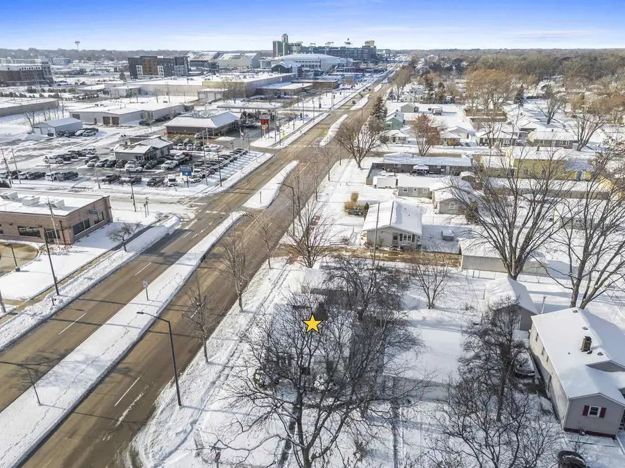 1844 11TH AVENUE, Green Bay, WI 54304 - Image #3