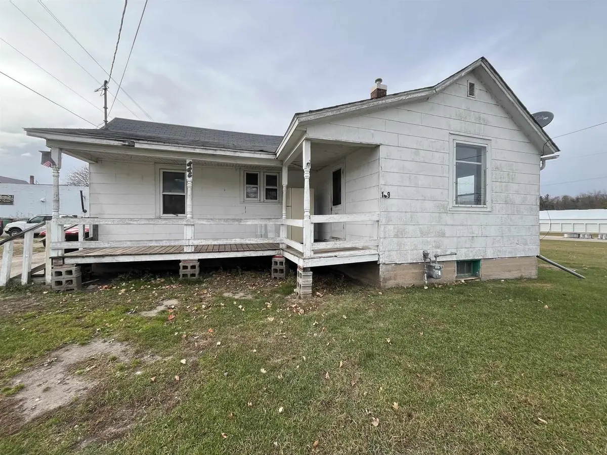 109 N RICHMOND STREET, Gillett, WI 54124 - Image #1