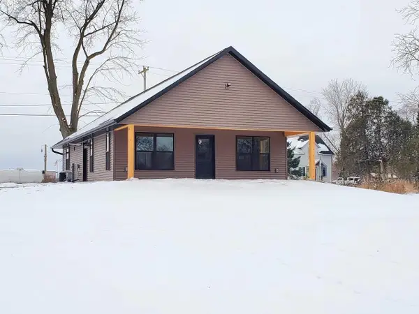 247 E MADISON STREET, Clintonville, WI 54929