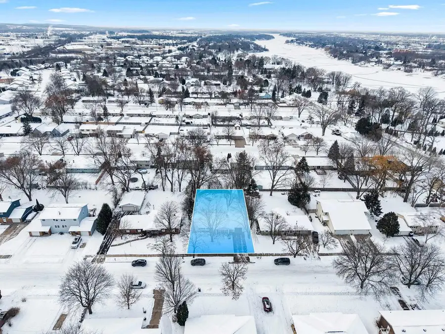 424 N ST BERNARD DRIVE, De Pere, WI 54115 - Image #2