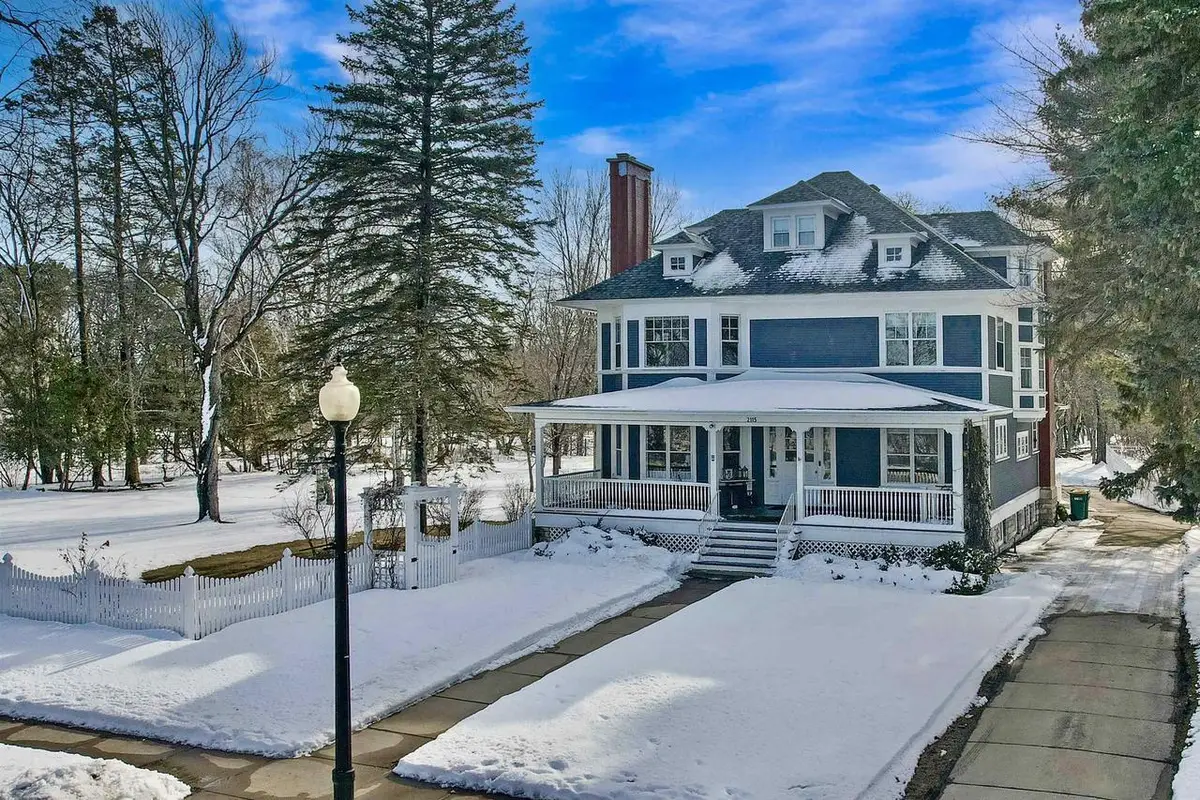 2115 RIVERSIDE AVENUE, Marinette, WI 54143 - Image #1