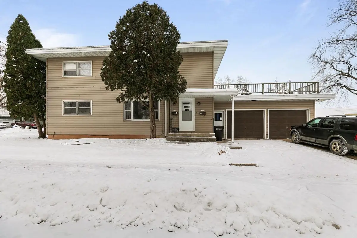 1105 JEFFERSON STREET, Oshkosh, WI 54901 - Image #1