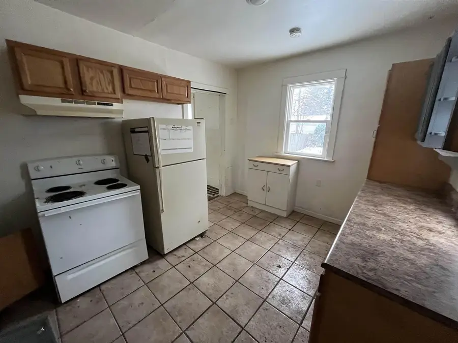 1119 N RICHMOND STREET, Appleton, WI 54911 - Image #2