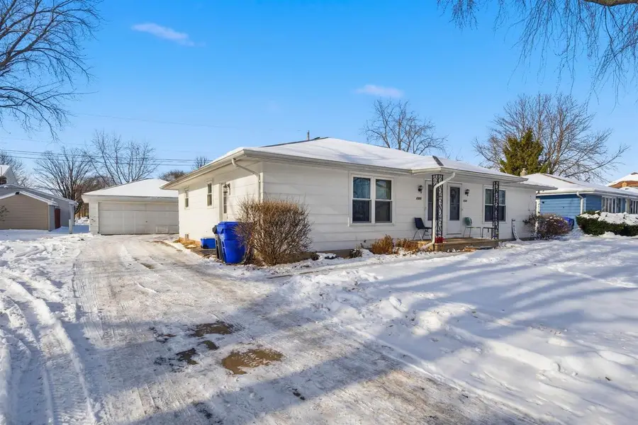 2325 N BALLARD ROAD, Appleton, WI 54911 - Image #2