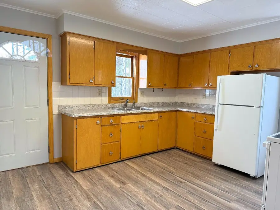 752 FRANKLIN STREET, Oshkosh, WI 54901 - Image #3