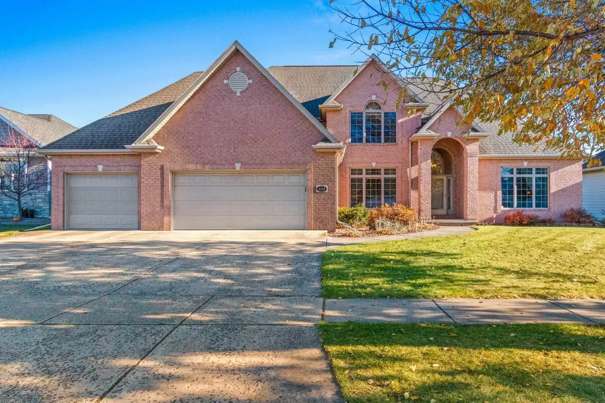 658 BLACK EARTH DRIVE, De Pere, WI 54115 - Image #1