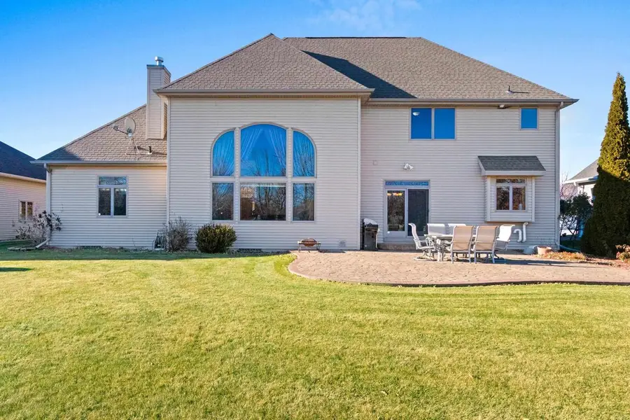 658 BLACK EARTH DRIVE, De Pere, WI 54115 - Image #2