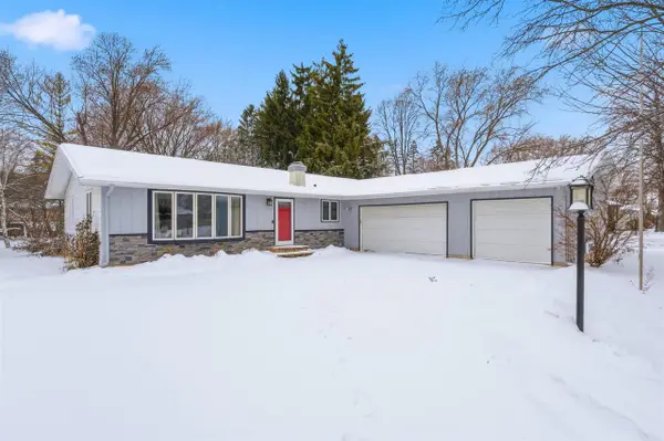 3145 N MORRISON STREET, Appleton, WI 54911