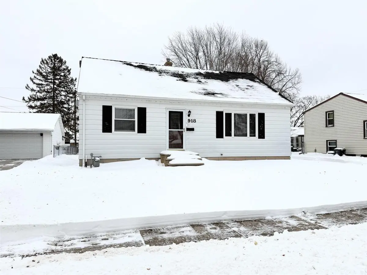 918 NEWTOLS STREET, Green Bay, WI 54302 - Image #1