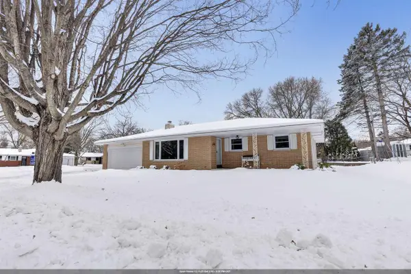 1667 BEAVER DAM DRIVE, Green Bay, WI 54304