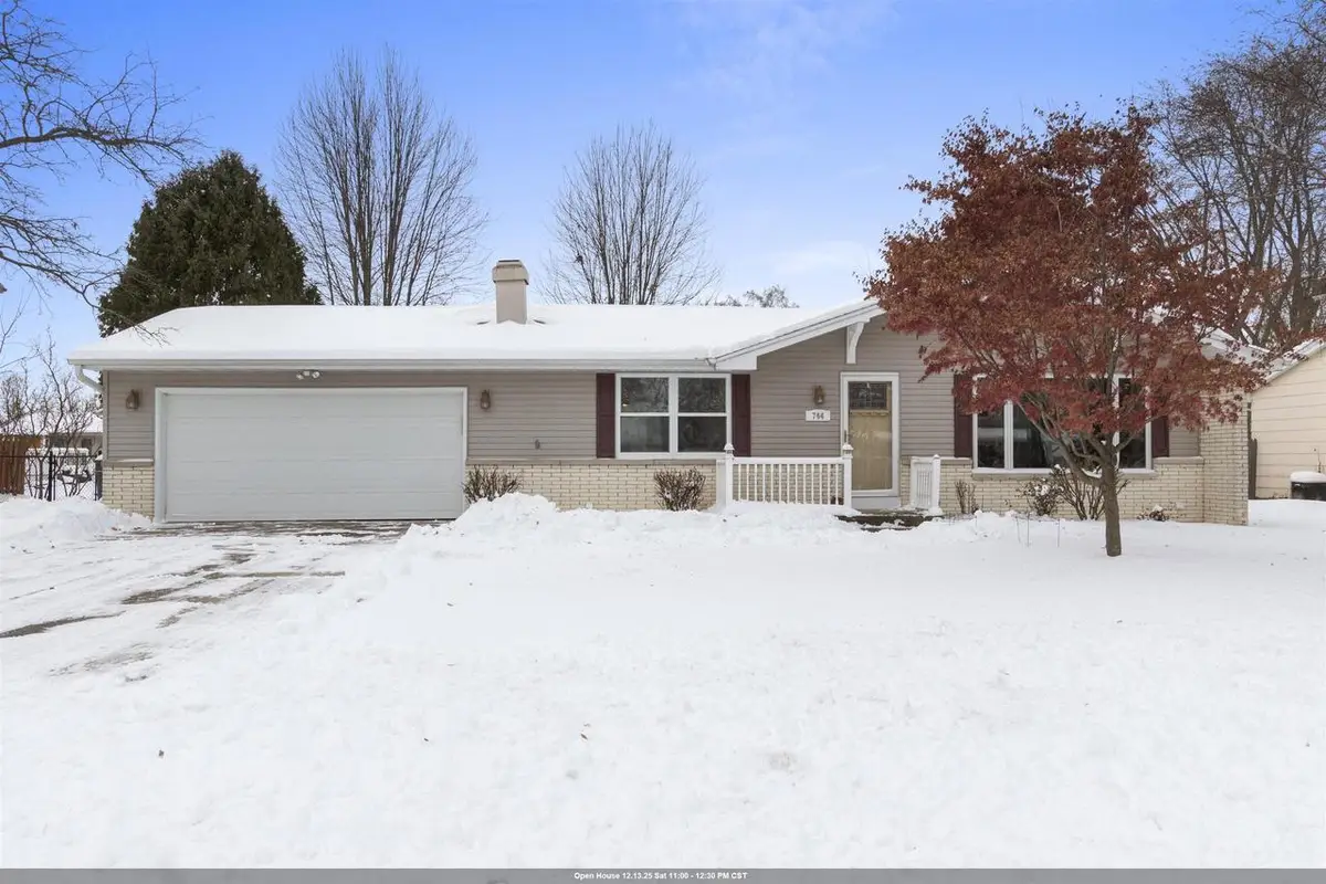 744 GREEN VALLEY AVENUE, Green Bay, WI 54301 - Image #1