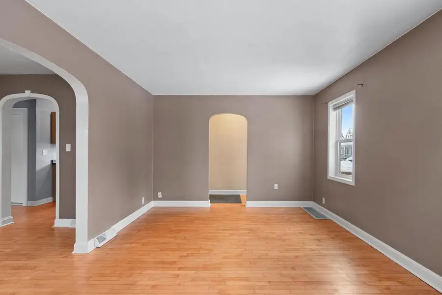 1604 N CLARK STREET, Appleton, WI 54911 - Image #3