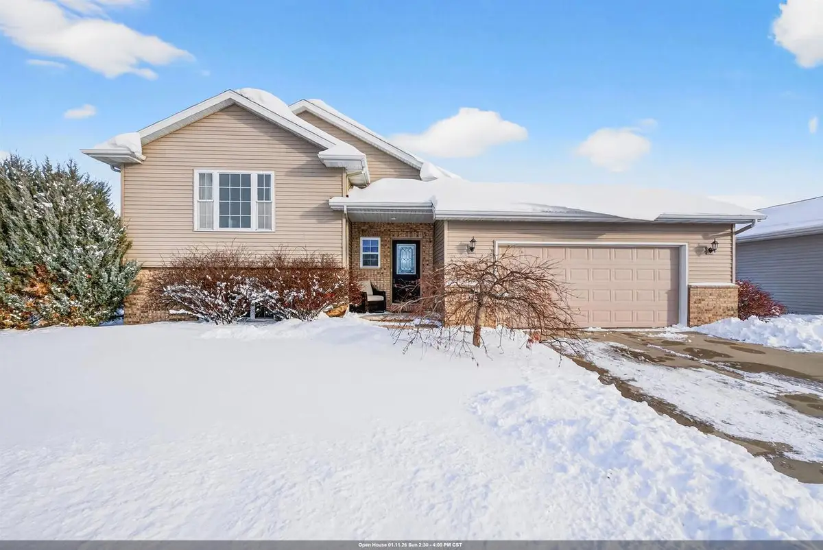 2520 MARATHON AVENUE, Neenah, WI 54956 - Image #1