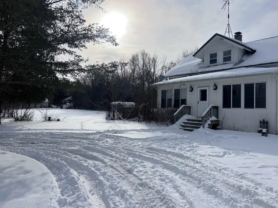 N3641 BALLARD ROAD, Waupaca, WI 54981 - Image #2