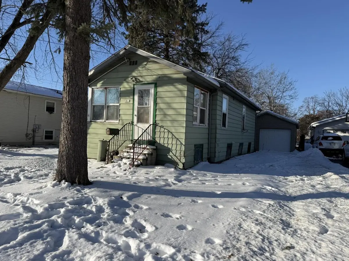 1813 ASHLAND STREET, Oshkosh, WI 54901 - Image #1
