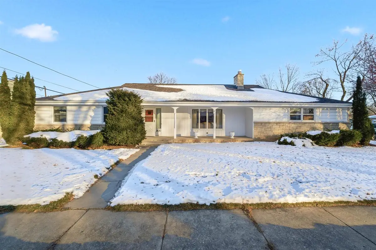 2600 N UNION STREET, Appleton, WI 54911 - Image #1