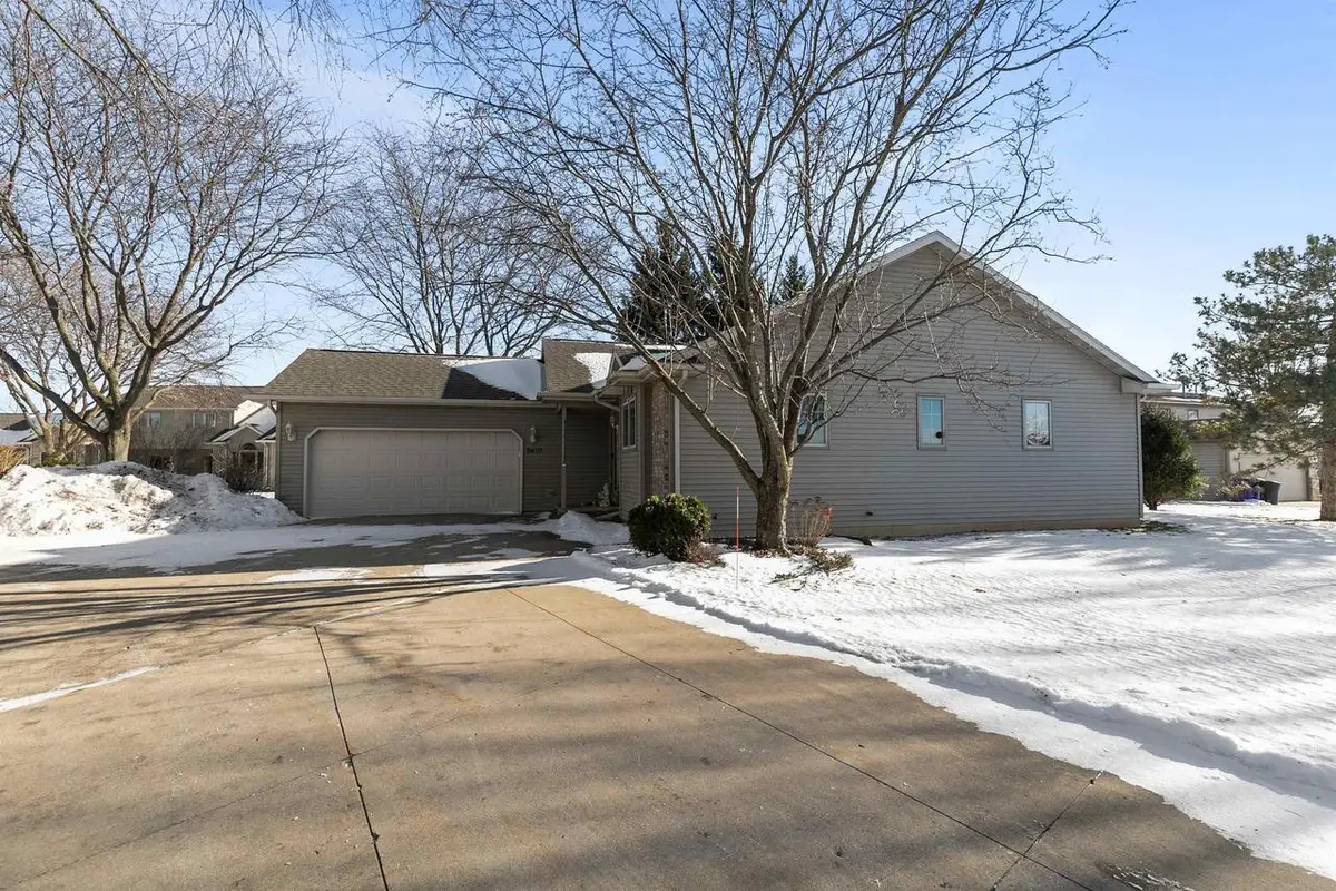 3410 S TELULAH AVENUE, Appleton, WI 54915 - Image #1