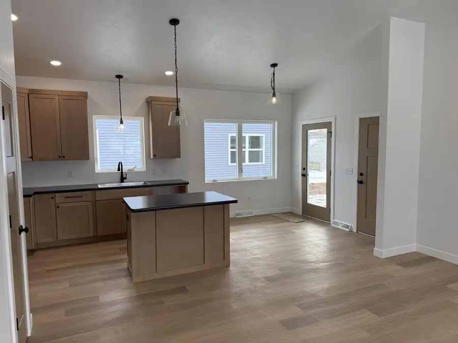 1734 OAK STREET, Oshkosh, WI 54901 - Image #3