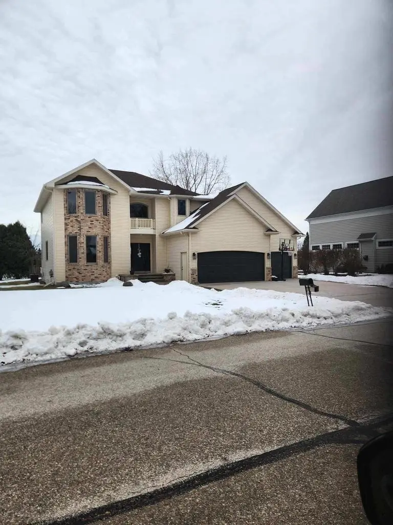 231 BOSWORTH LANE, Neenah, WI 54956 - Image #1