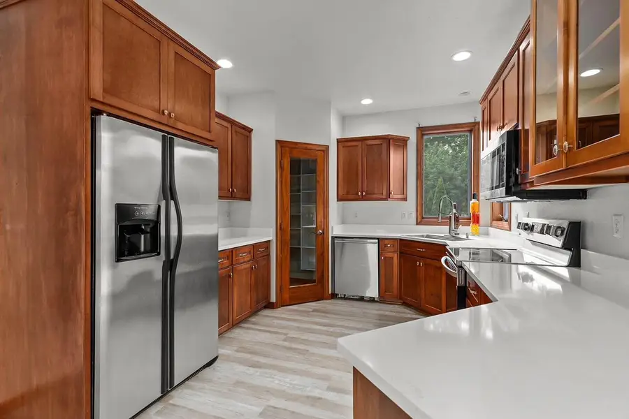 231 BOSWORTH LANE, Neenah, WI 54956 - Image #3