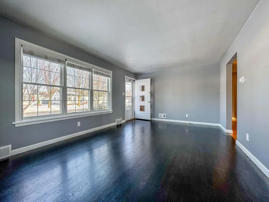 963 LIBERTY STREET, Green Bay, WI 54304 - Image #2