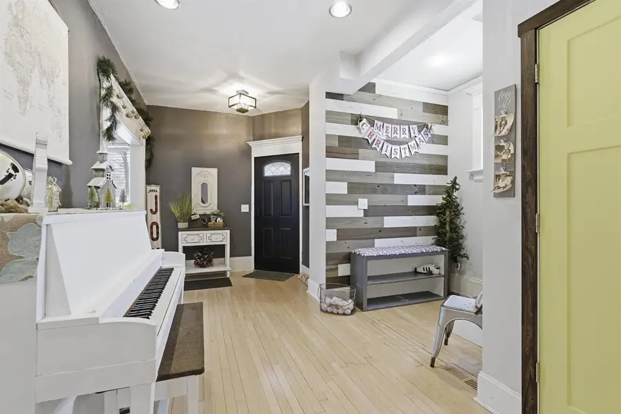 423 E DOTY AVENUE, Neenah, WI 54956 - Image #3