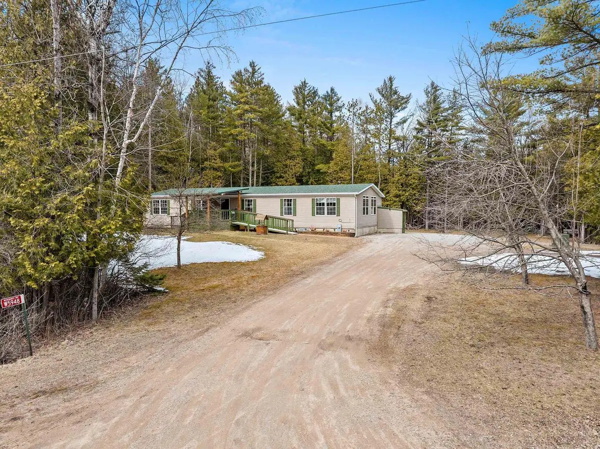 W5948 EVERGREEN LANE, Menominee, MI 49858 - Image #1