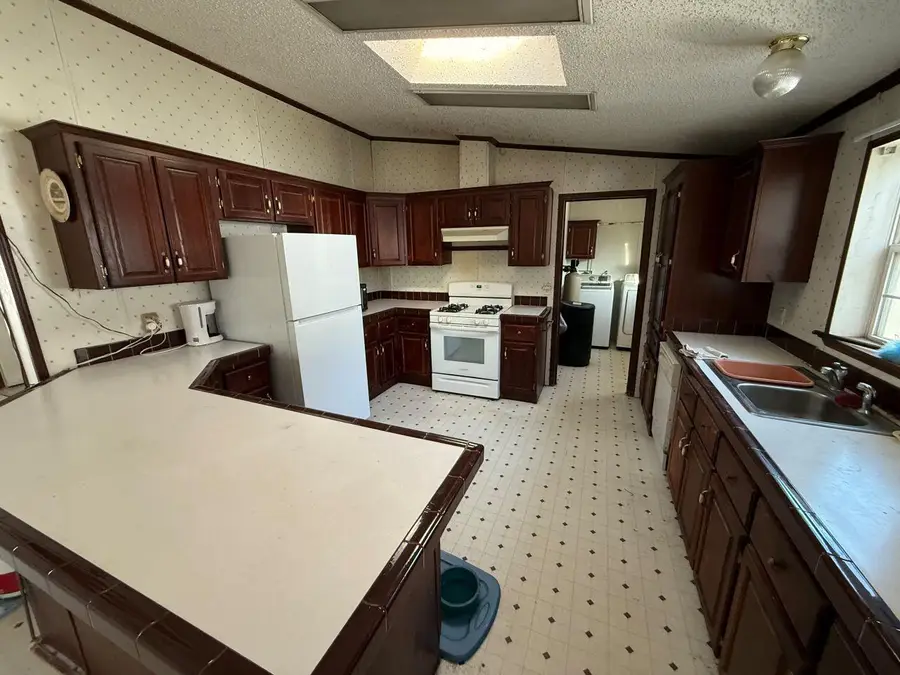 N4958 ARROWHEAD TRAIL, Juneau, WI 53039 - Image #2