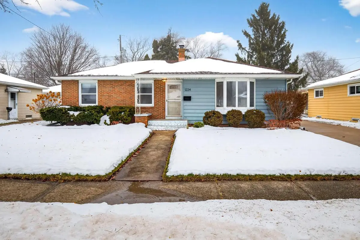 1224 E MARQUETTE STREET, Appleton, WI 54911 - Image #1