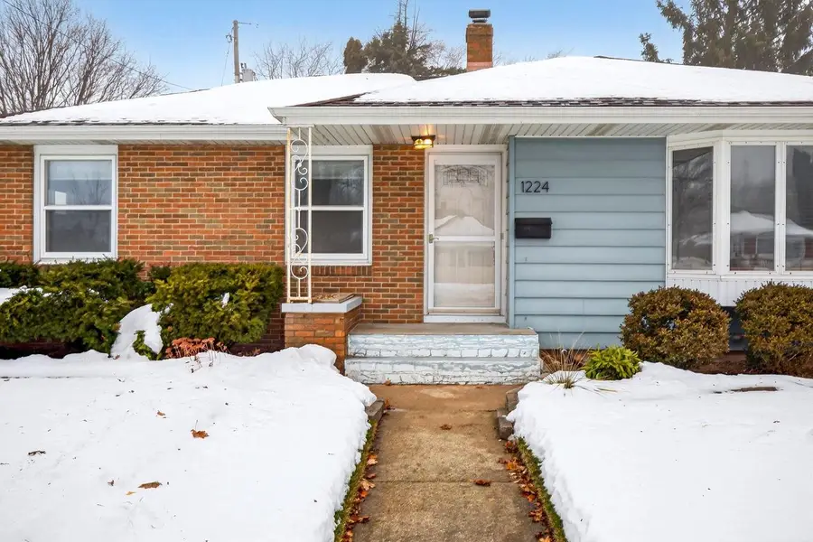 1224 E MARQUETTE STREET, Appleton, WI 54911 - Image #3