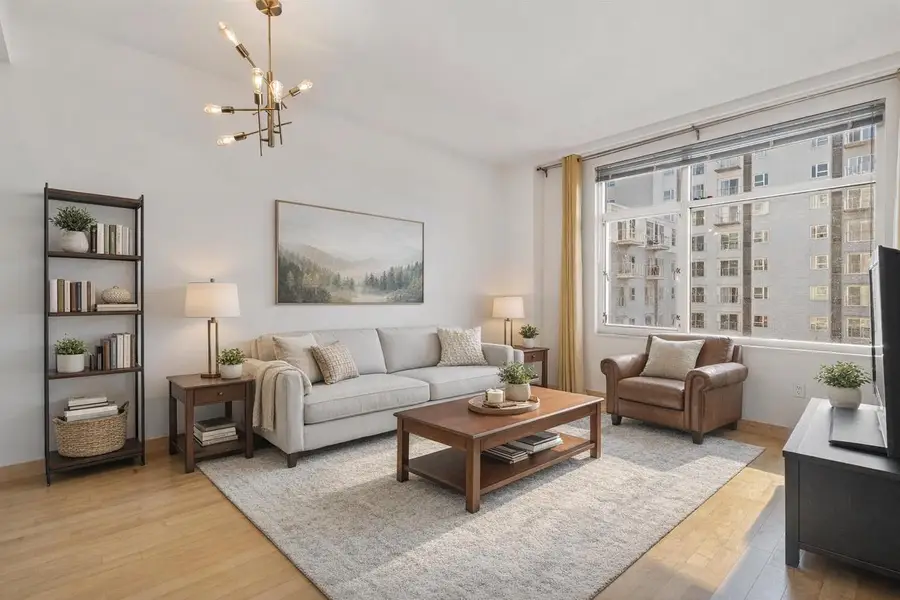 309 W WASHINGTON AVENUE, Madison, WI 53703 - Image #2