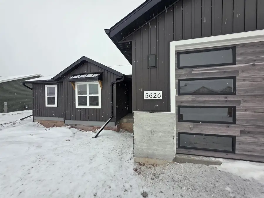 W5626 TONYS WAY, Appleton, WI 54915 - Image #2