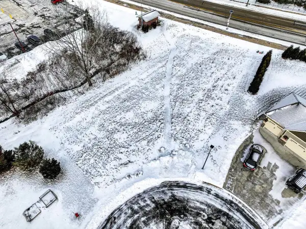 1438 CHESTERFIELD COURT, Menasha, WI 54952