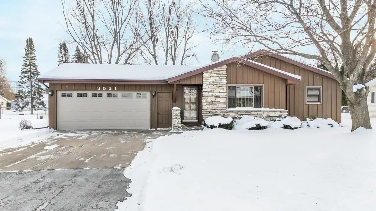 3531 W SUNNYVIEW ROAD, Appleton, WI 54914 - Image #1